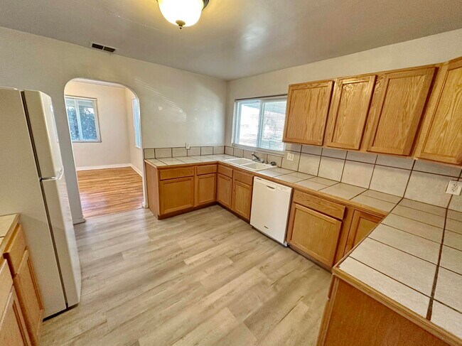 Building Photo - 2620 Marble Ave NW