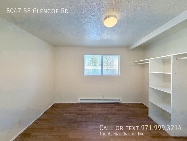 Building Photo - 8047 SE Glencoe Rd