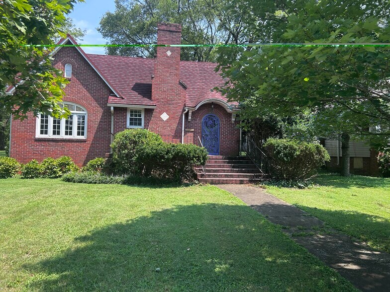 Building Photo - 3206 Sevier Ave