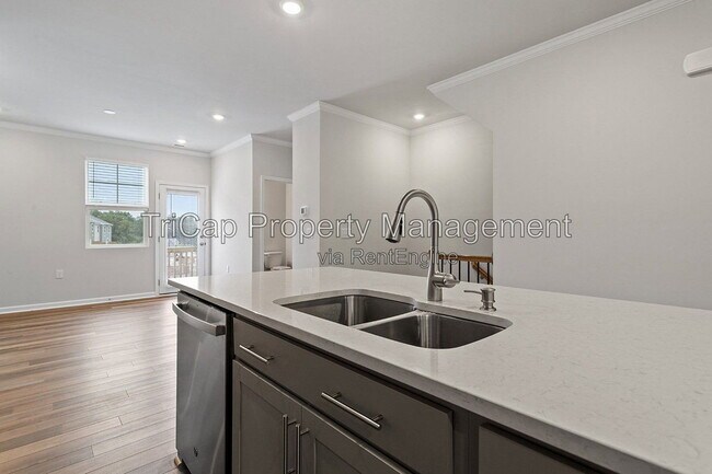 Building Photo - 1713 Chirping Trl