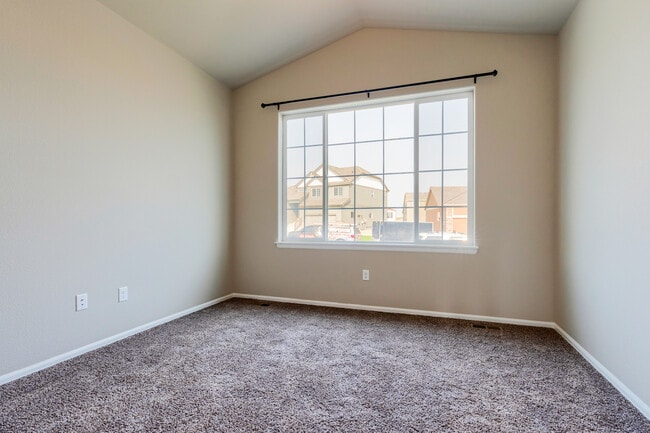 Building Photo - 1753 Long Shadow Dr