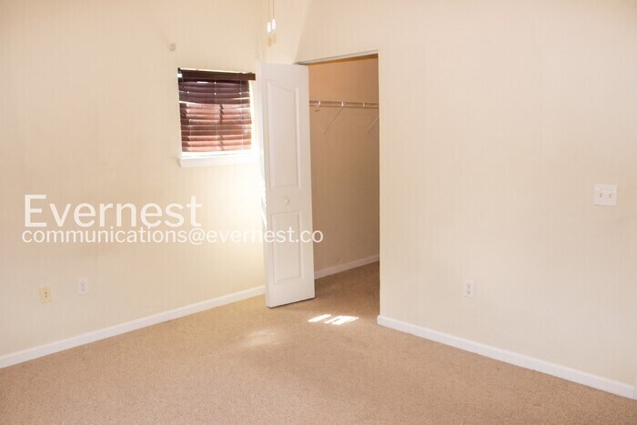Building Photo - 4207 S Dale Mabry Hwy