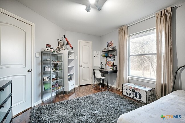 Building Photo - 30209 Oak Tree Dr