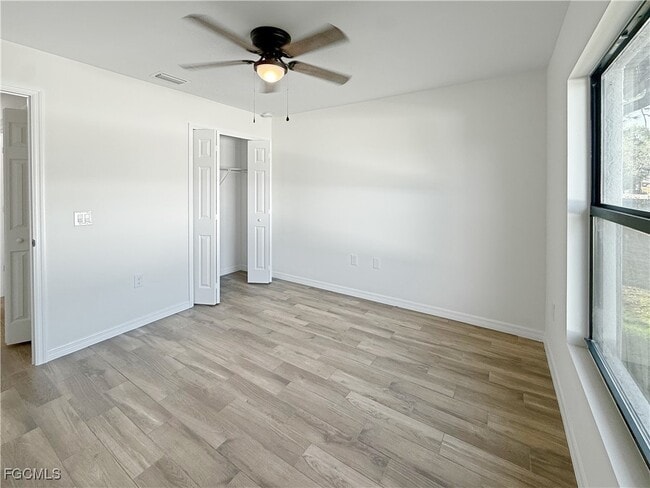 Building Photo - 8157 Albatross Rd