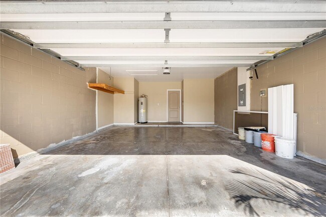 Building Photo - 1073 Brenton Manor Dr