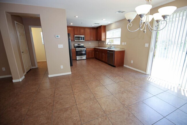 Building Photo - 177 Cloud Cover Ave