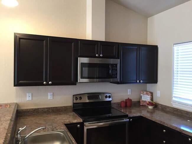 Building Photo - 1531 Tranquil Ln