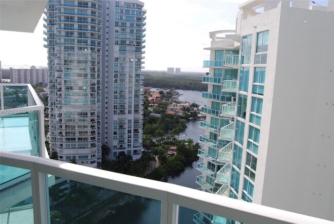 Building Photo - 200 Sunny Isles Blvd