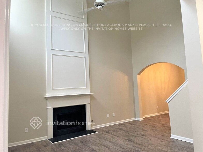 Building Photo - 1987 Ridgestone Run SW