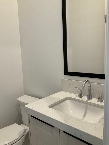 Building Photo - 2636 Everly Dr