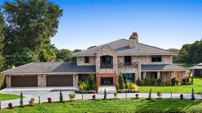 Building Photo - 3320 SW 121st Ave