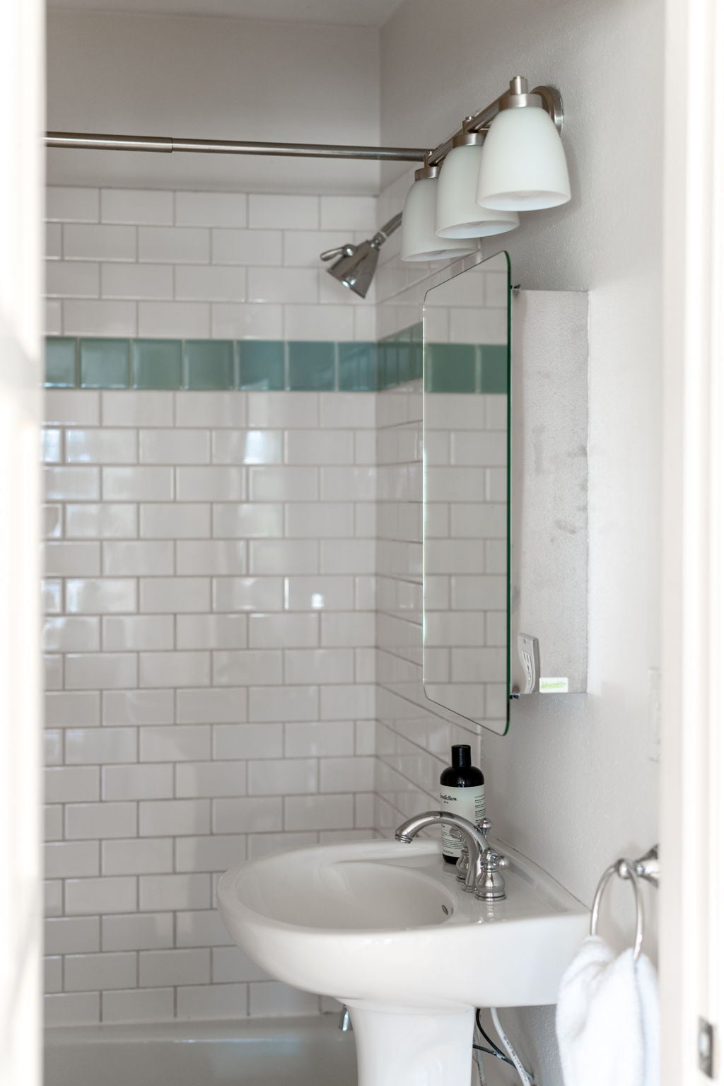 Building Photo - 2438 NE Killingsworth St.