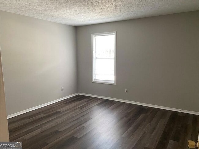 Building Photo - 1607 Augusta Dr