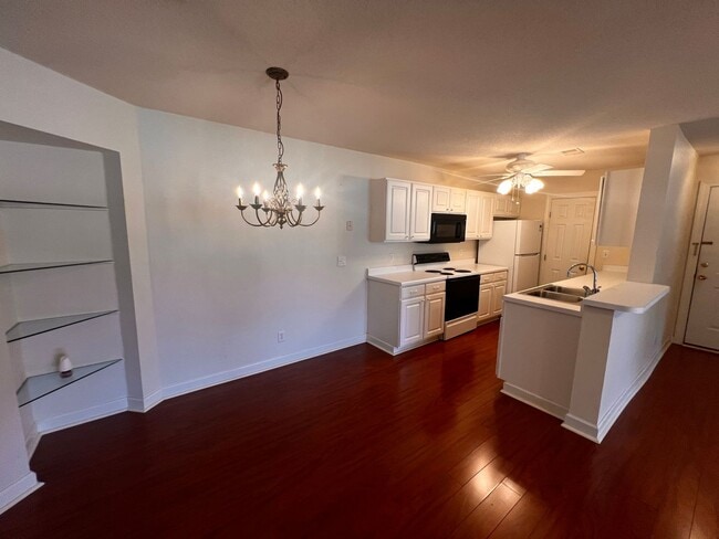 Building Photo - Beautiful, 1st Floor Unfurnished,  Bedroom Condo at Riverwoods in Murrells Inlet!