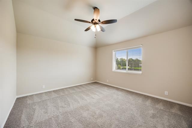 Building Photo - 176 Summit Ct