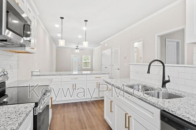 Building Photo - 5034 Greer Dr