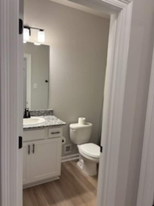 Building Photo - 5330 Helmsdale Ct