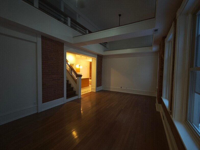 Building Photo - 4204 Williamson Pl