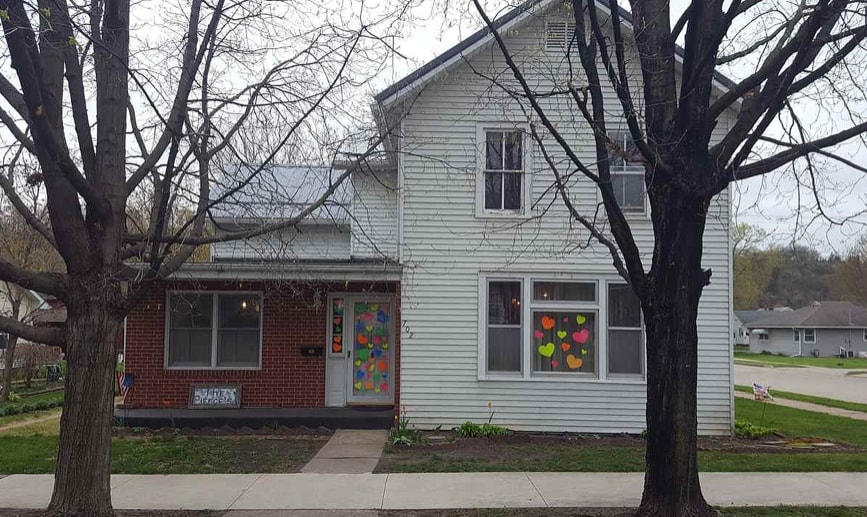 House - Front - 702 S 1st St