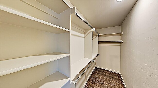 Building Photo - 5012 Avion Ct