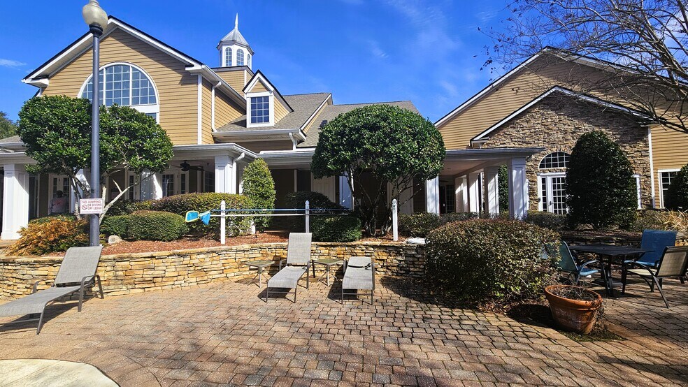 Club house - 2801 Chancellorsville Dr