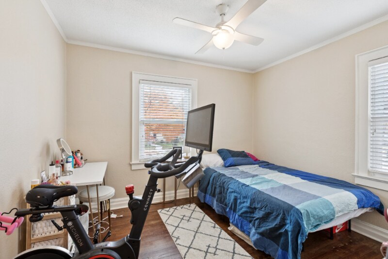 Building Photo - 7527 Madison Ave