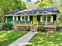 Building Photo - Swannanoa - Perfect Location, Fantastic Bungalow!