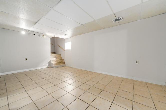 Building Photo - 3819 S 57th Ave