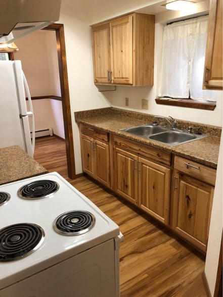 Primary Photo - 1821 Northwestern Ave