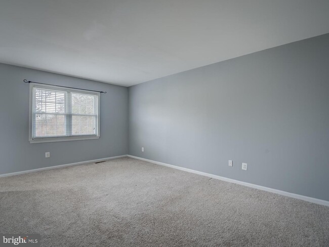 Building Photo - 8203 Stationhouse Ct