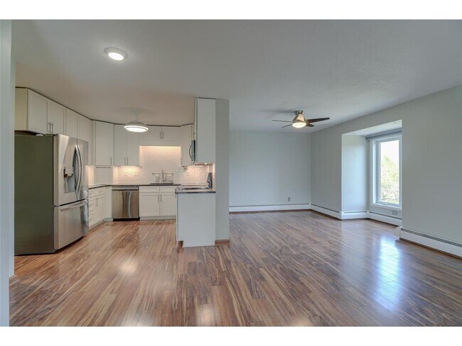 Building Photo - 450 Ford Rd