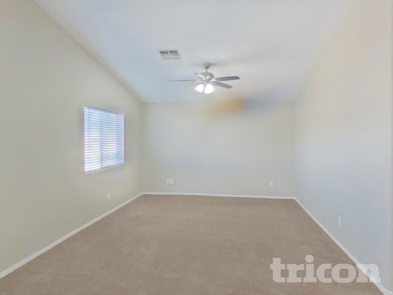 Building Photo - 43846 W Magnolia Rd