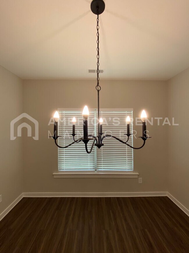 Building Photo - Home for Rent in Thorsby, AL!!! Sign a 13 ...