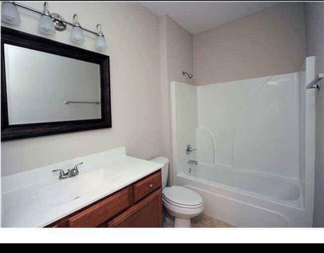 Building Photo - 992 Leigh Ann Ln