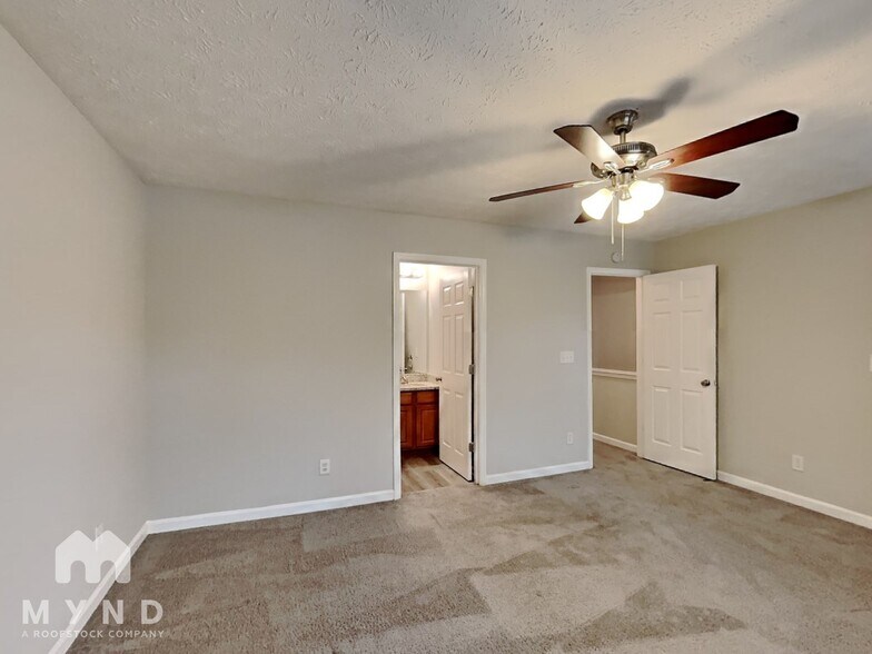 Building Photo - 2696 Creek Mill Ln