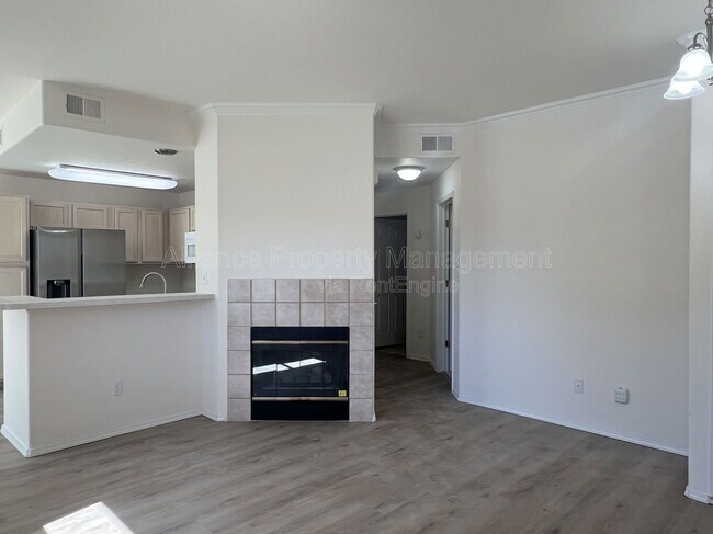 Building Photo - 3890 Strawberry Field Grove