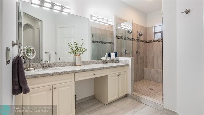 Building Photo - 7989 NW 128th Ln