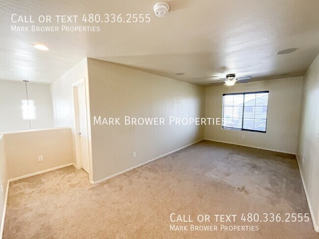 Building Photo - 396 E Bradstock Way