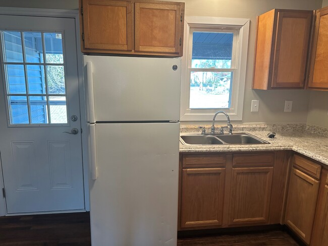 Building Photo - 3204 Deer Path Cir