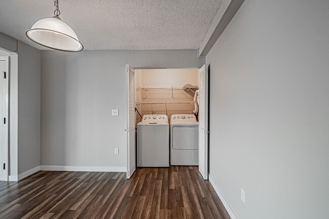 Building Photo - 2BD, 1BA Remodeled Westminster Condo. One Parking Spot. Washer/ Dryer Included.
