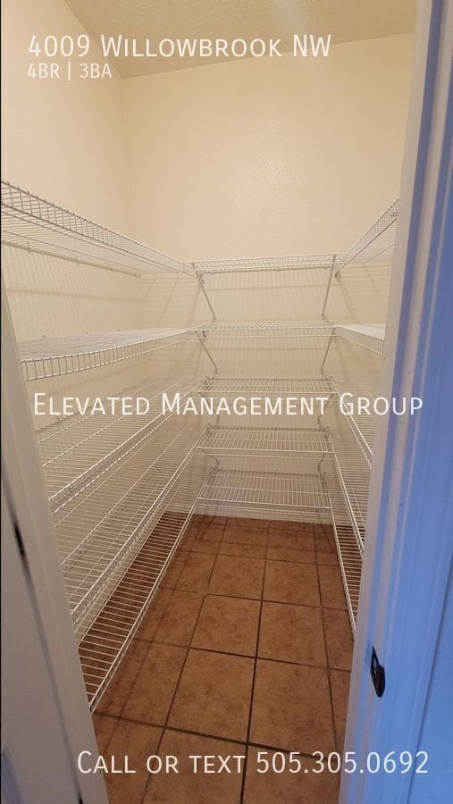 Building Photo - 4009 Willowbrook Pl NW