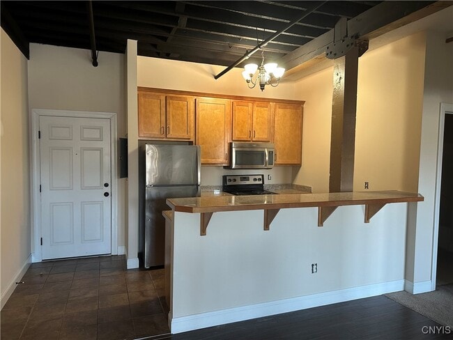 Building Photo - 617 Hiawatha Blvd