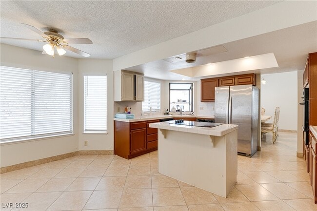 Building Photo - 1517 Kirby Dr
