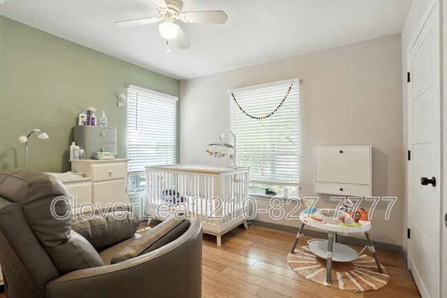 Building Photo - 131 Middlebury Dr