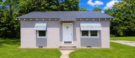 Building Photo - $500 off first month!