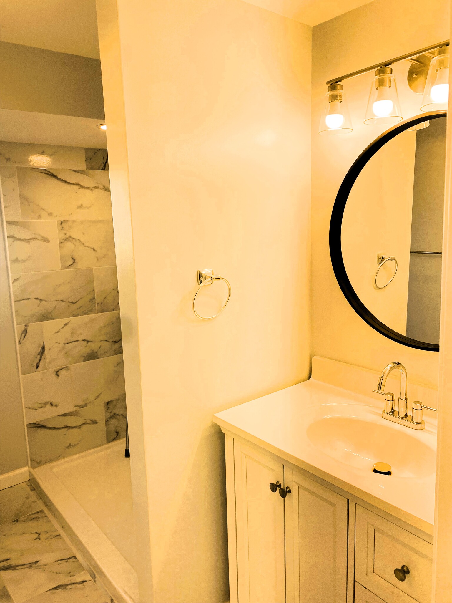 bathroom - 14 Prospect Ave