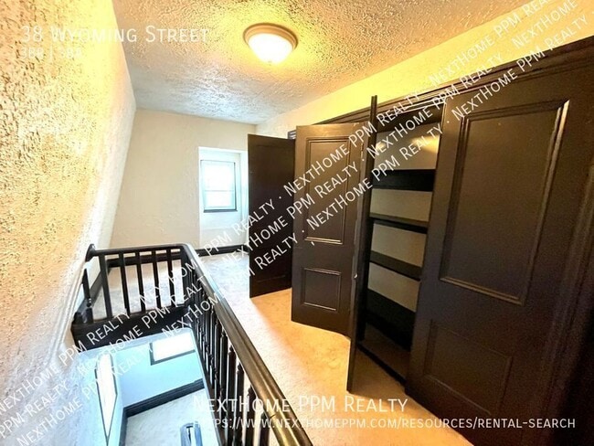 Building Photo - 38 Wyoming St