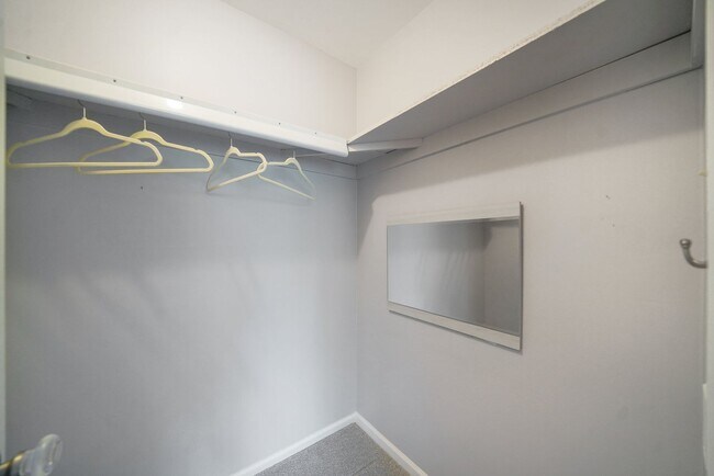 Building Photo - 3 Bed 2.5 Bath Townhome in Chesterbrook