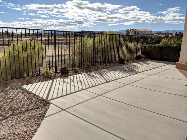 Building Photo - 9149 Tudor Park Pl