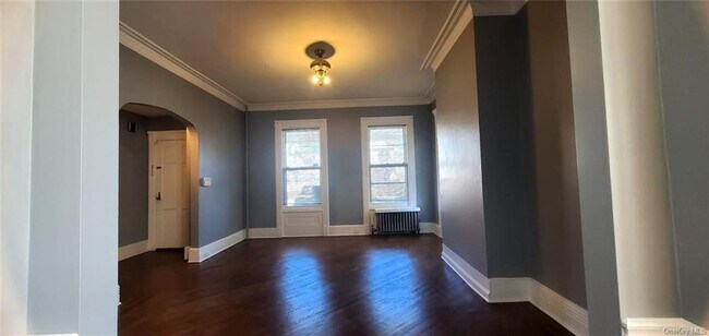 Building Photo - 132 Cottage Ave